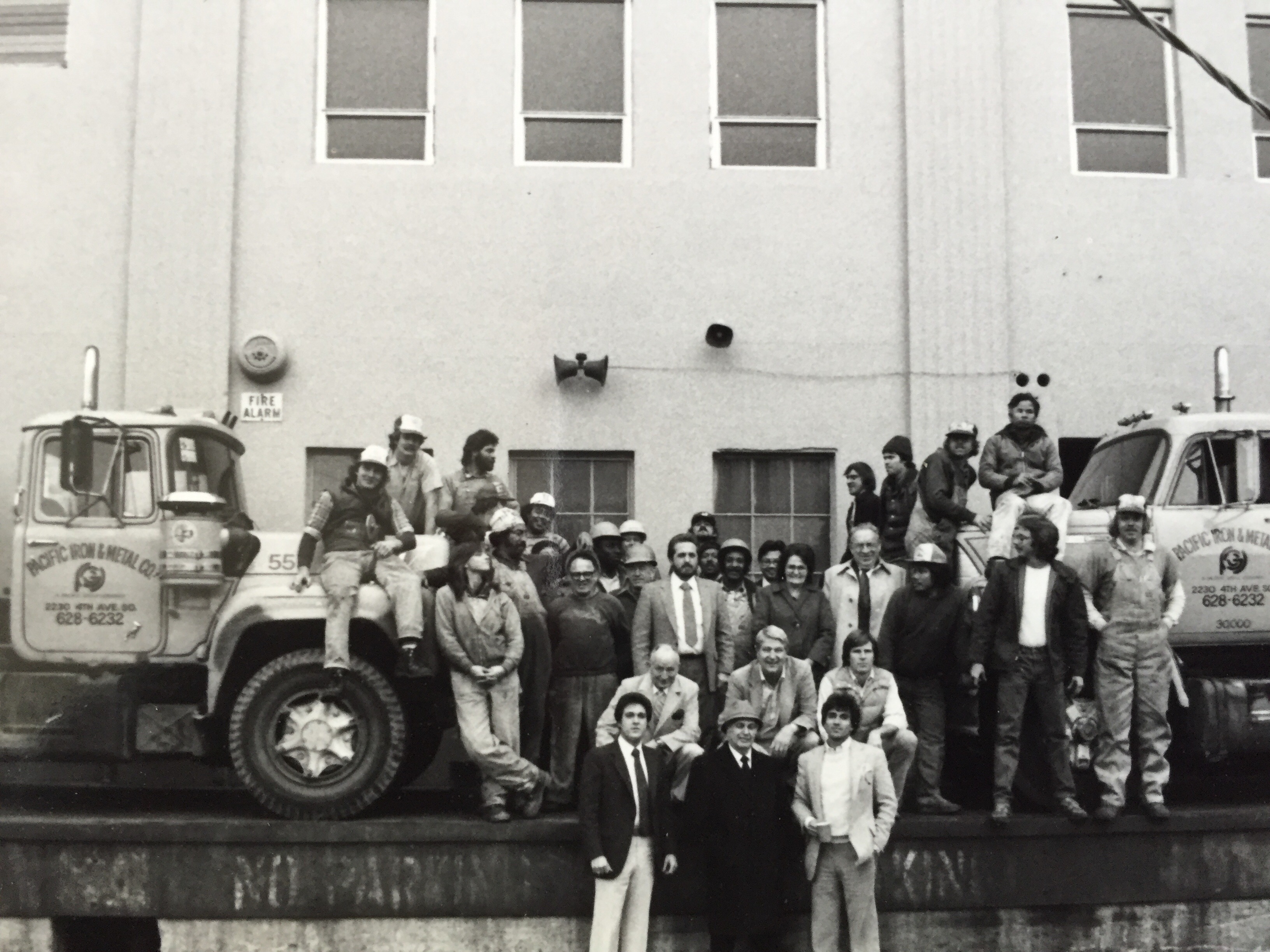 Full Team 1982 - Pacific Iron & Metal